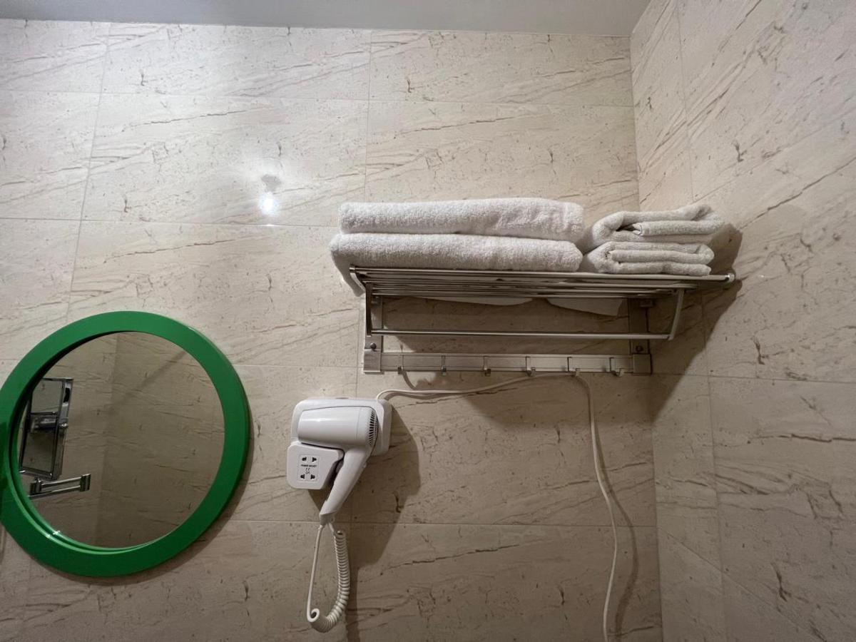 Central Park Apartments In Τυφλίδα Εξωτερικό φωτογραφία